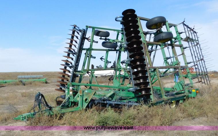 image for item AW9452 John Deere 726 mulch finisher