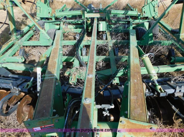 image for item AW9452 John Deere 726 mulch finisher