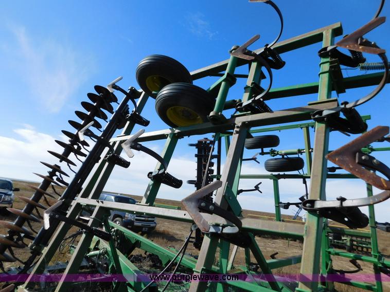 image for item AW9452 John Deere 726 mulch finisher