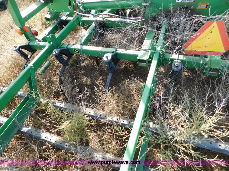 image for item AW9452 John Deere 726 mulch finisher