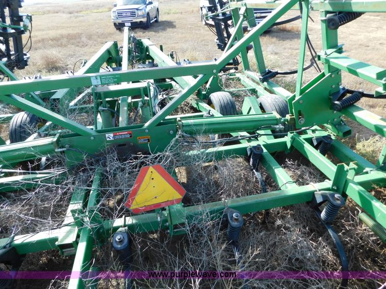 image for item AW9452 John Deere 726 mulch finisher