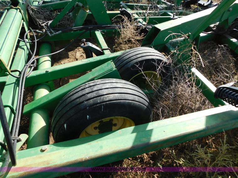 image for item AW9452 John Deere 726 mulch finisher