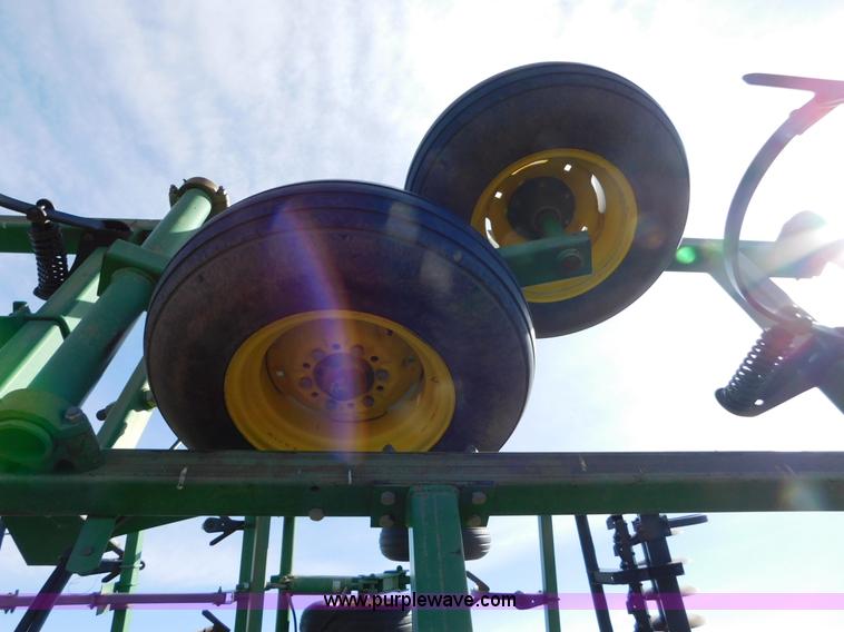 image for item AW9452 John Deere 726 mulch finisher