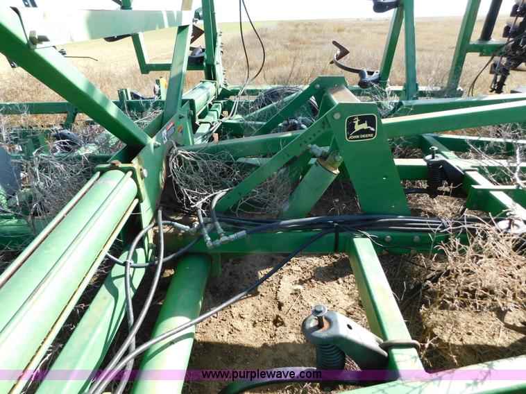 image for item AW9452 John Deere 726 mulch finisher