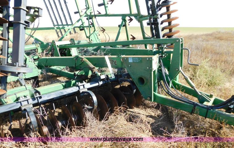 image for item AW9452 John Deere 726 mulch finisher