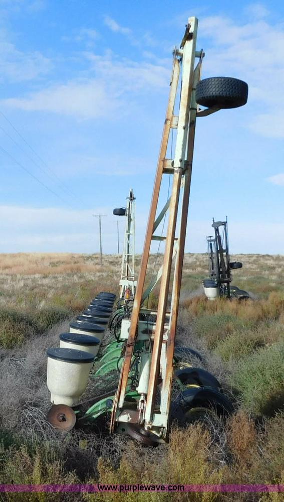 image for item AW9456 John Deere 60 planter