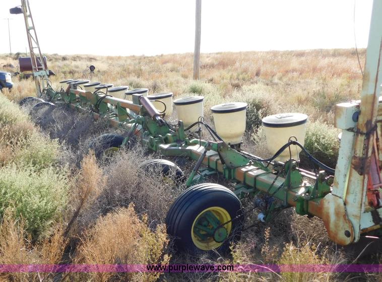 image for item AW9456 John Deere 60 planter