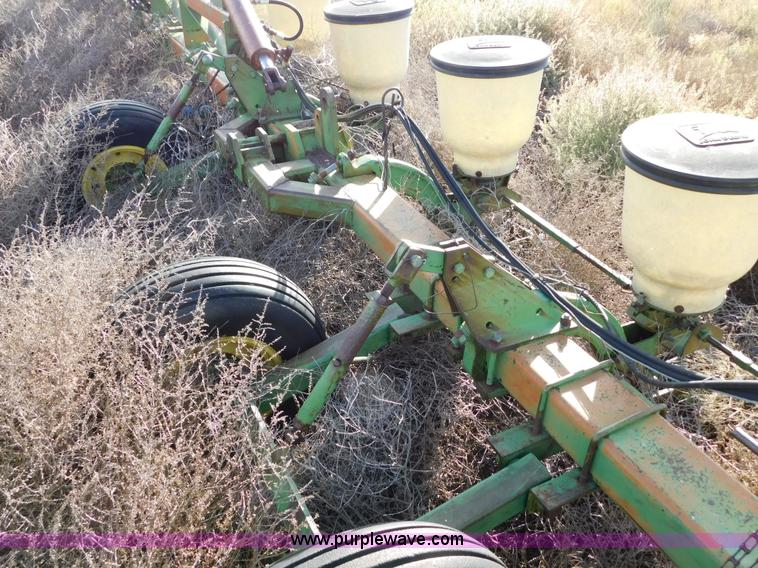 image for item AW9456 John Deere 60 planter