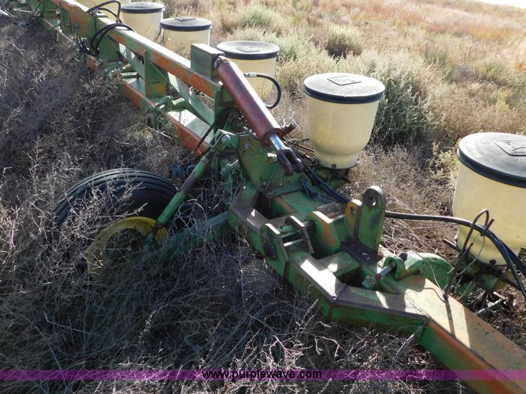 image for item AW9456 John Deere 60 planter