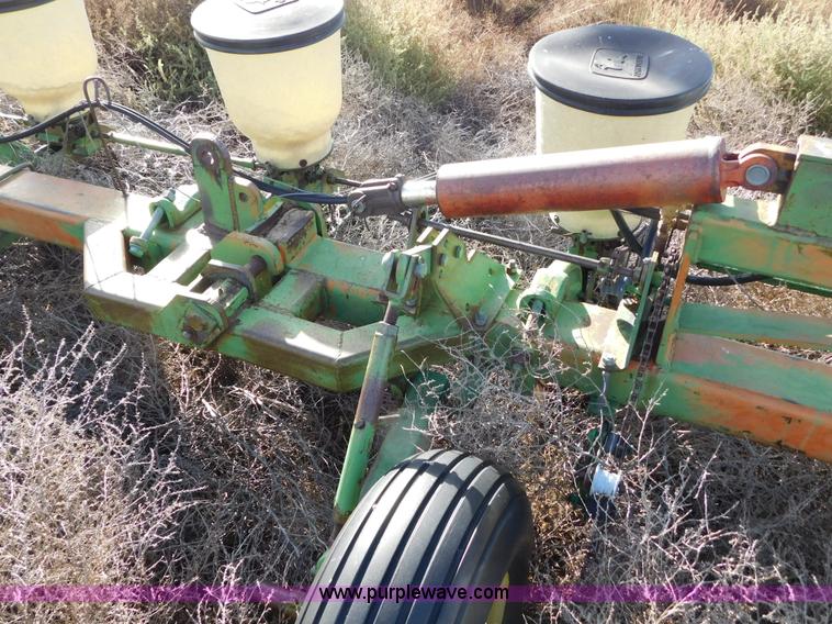 image for item AW9456 John Deere 60 planter