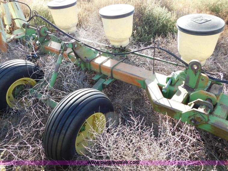 image for item AW9456 John Deere 60 planter