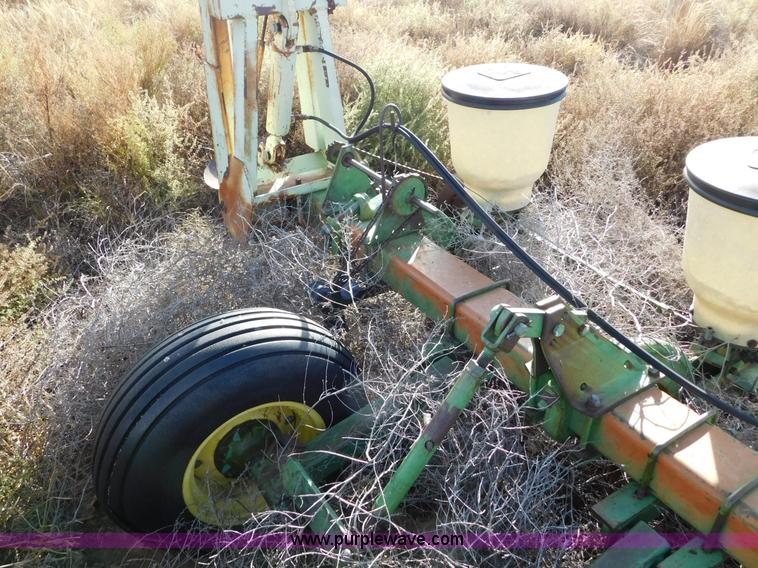 image for item AW9456 John Deere 60 planter