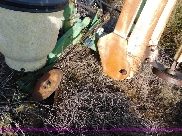 image for item AW9456 John Deere 60 planter