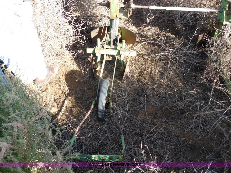 image for item AW9456 John Deere 60 planter