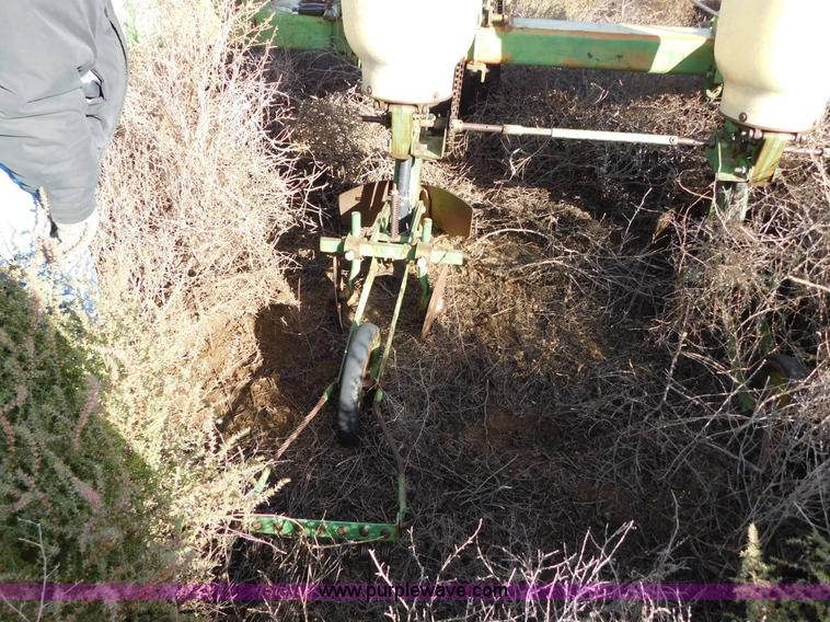 image for item AW9456 John Deere 60 planter