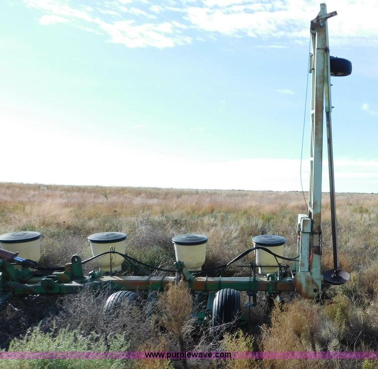 image for item AW9456 John Deere 60 planter