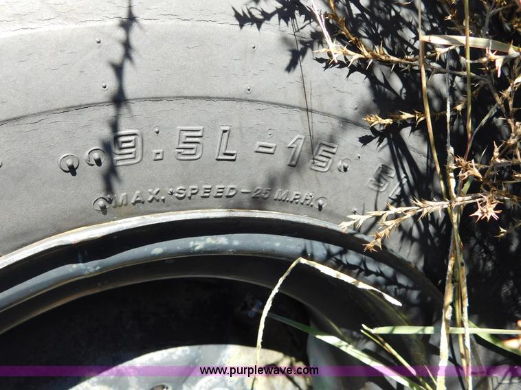 image for item AW9457 1985 Bigham Brothers toolbar with knife sled