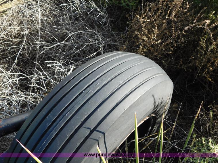 image for item AW9457 1985 Bigham Brothers toolbar with knife sled