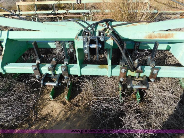 image for item AW9457 1985 Bigham Brothers toolbar with knife sled