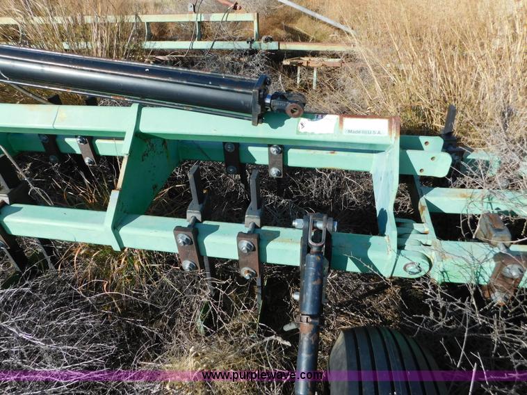 image for item AW9457 1985 Bigham Brothers toolbar with knife sled