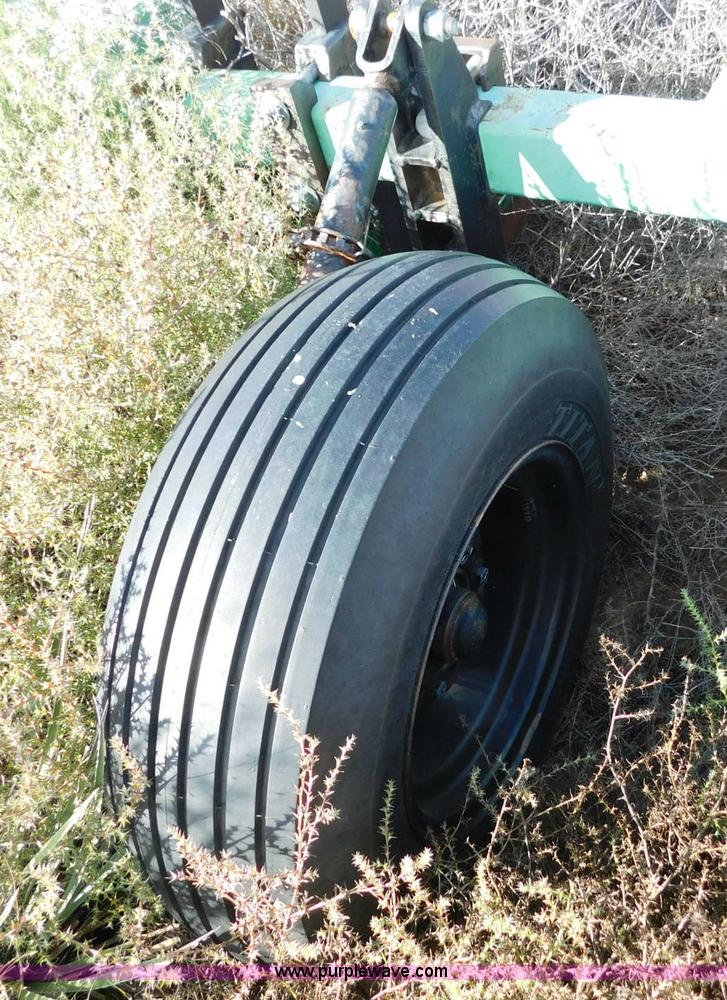 image for item AW9457 1985 Bigham Brothers toolbar with knife sled