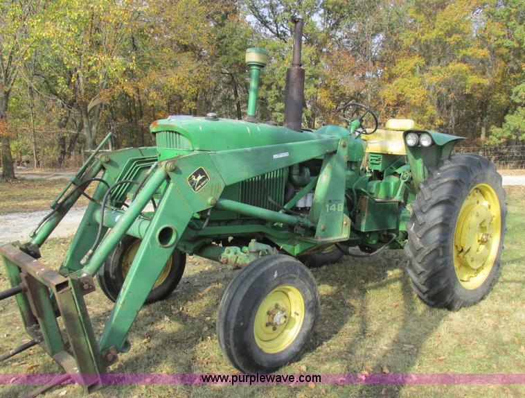 image for item AW9641 John Deere 3020 tractor