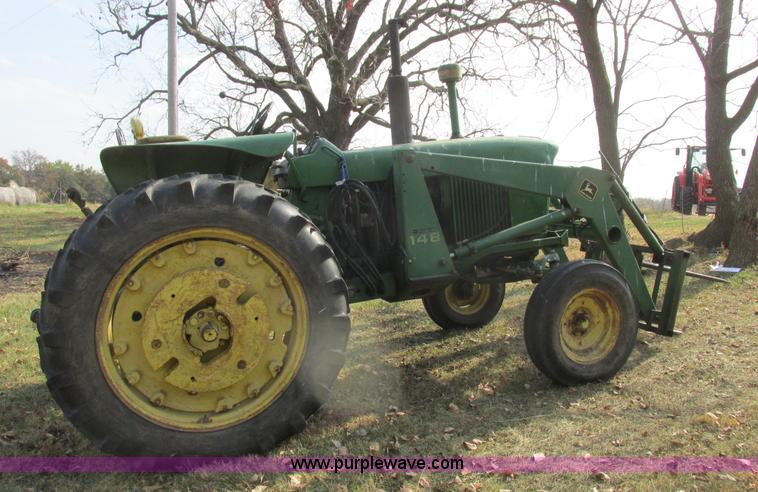 image for item AW9641 John Deere 3020 tractor