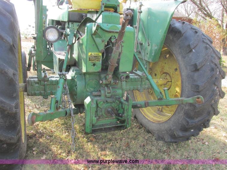 image for item AW9641 John Deere 3020 tractor