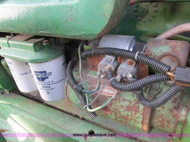 image for item AW9641 John Deere 3020 tractor