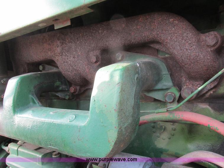 image for item AW9641 John Deere 3020 tractor