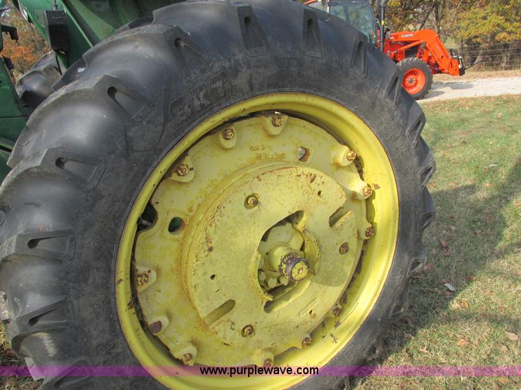 image for item AW9641 John Deere 3020 tractor