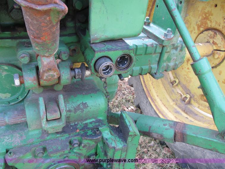 image for item AW9641 John Deere 3020 tractor