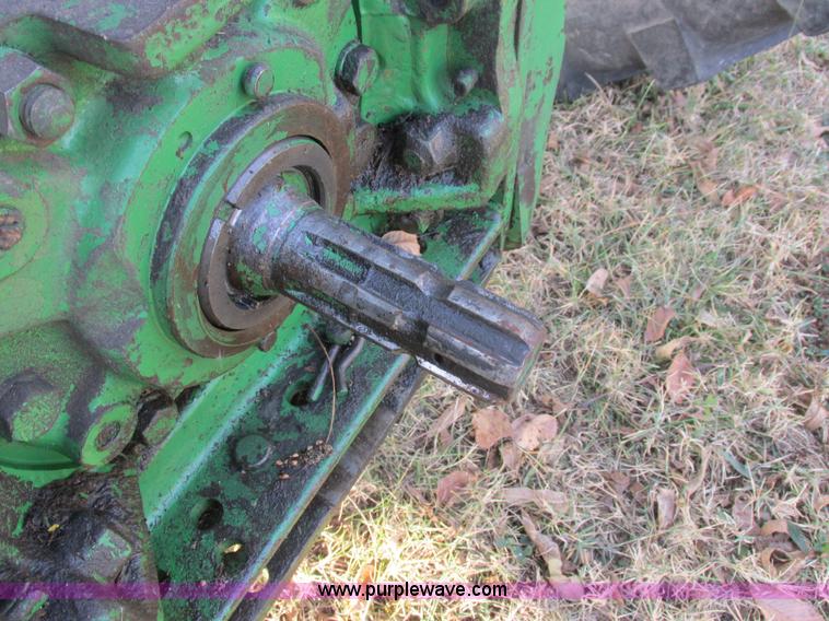 image for item AW9641 John Deere 3020 tractor