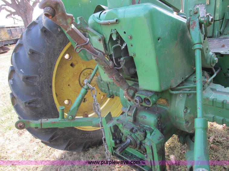 image for item AW9641 John Deere 3020 tractor