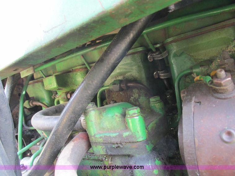 image for item AW9641 John Deere 3020 tractor