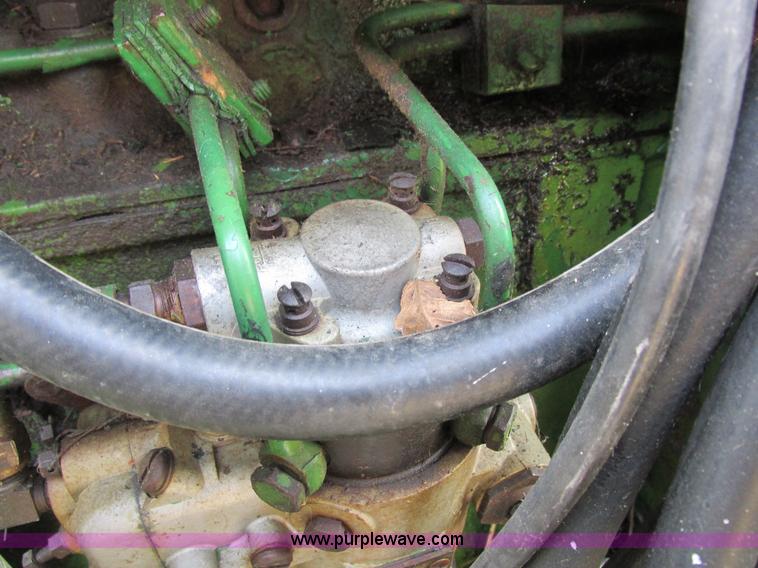 image for item AW9641 John Deere 3020 tractor