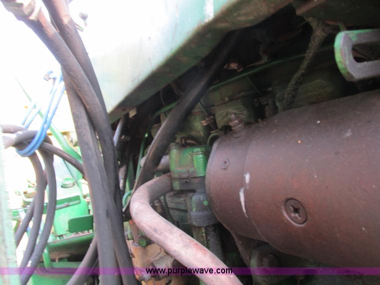 image for item AW9641 John Deere 3020 tractor