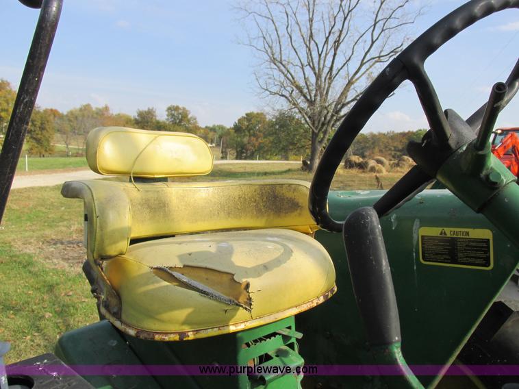 image for item AW9641 John Deere 3020 tractor