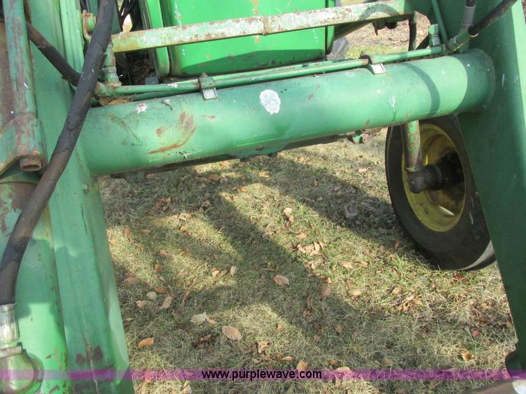 image for item AW9641 John Deere 3020 tractor