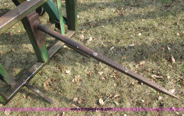 image for item AW9641 John Deere 3020 tractor