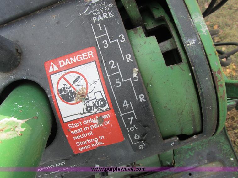 image for item AW9641 John Deere 3020 tractor