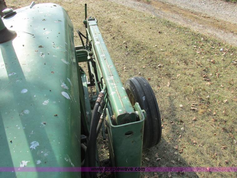 image for item AW9641 John Deere 3020 tractor