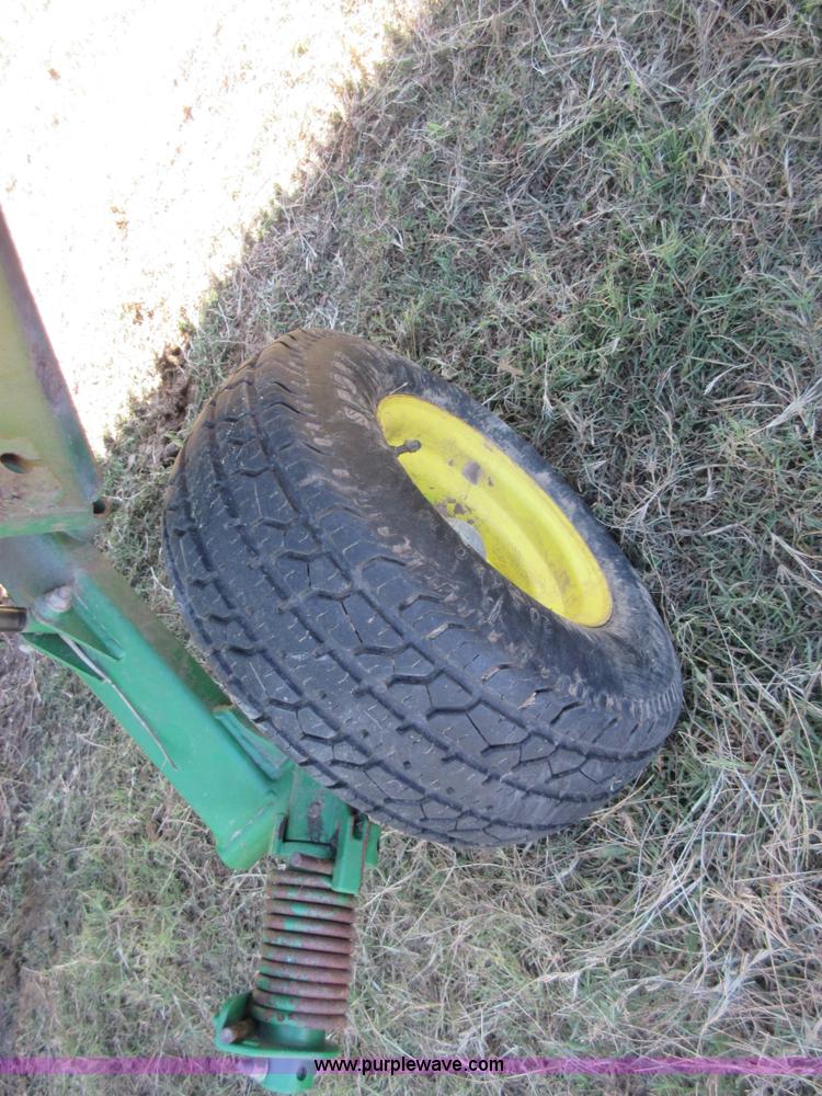 image for item BB9132 2009 John Deere 630D draper head