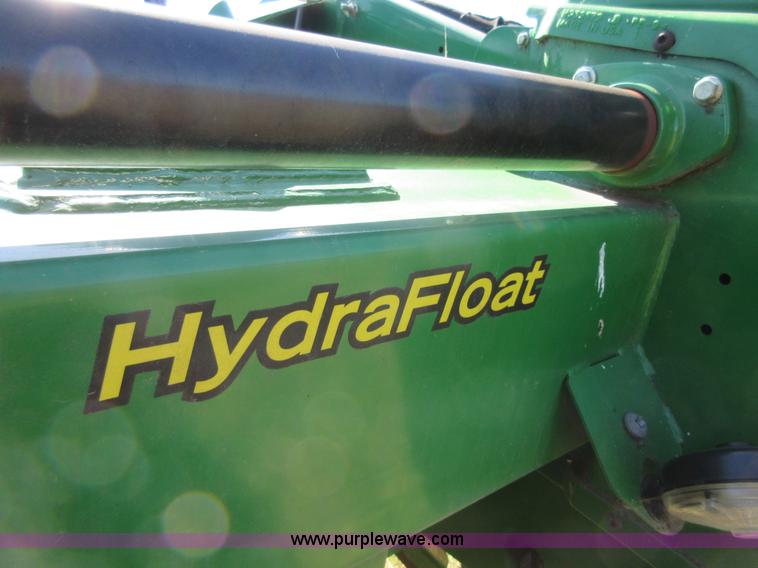 image for item BB9132 2009 John Deere 630D draper head