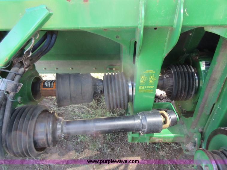 image for item BB9132 2009 John Deere 630D draper head
