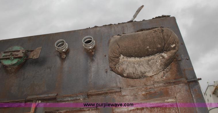 image for item BC9168 1993 GMC TopKick dust collector truck