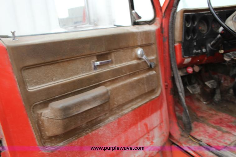 image for item BC9169 1974 GMC 6500 dust collector truck