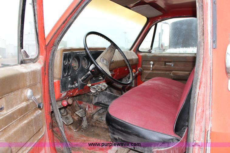 image for item BC9169 1974 GMC 6500 dust collector truck