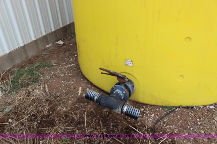 image for item BC9174 6,000 gallon poly tank