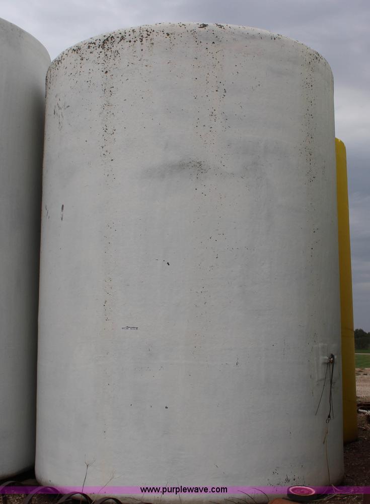 image for item BC9175 Approximately 7,500 gallon fiberglass tank